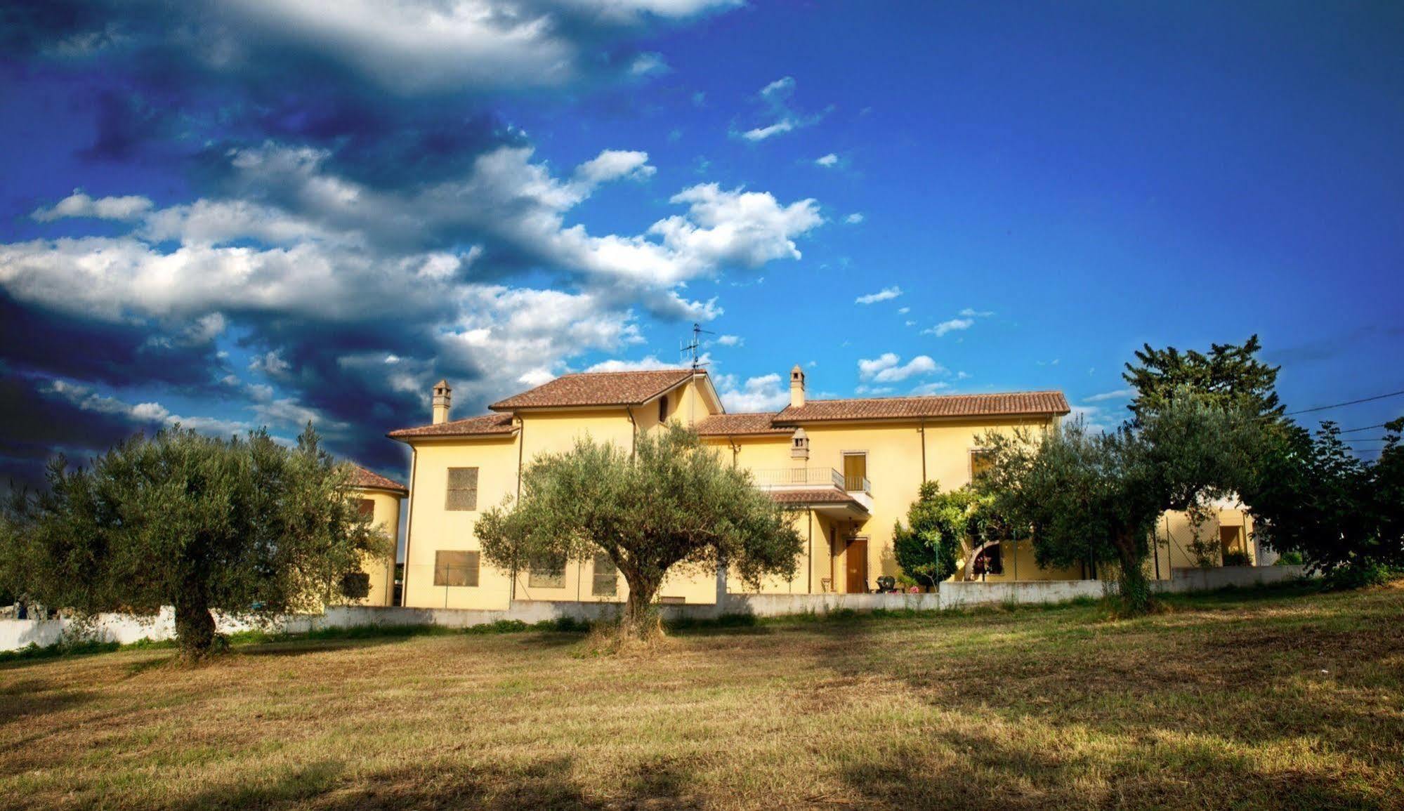 Il Casolare Di Nonno Mario Séjour à la ferme *
